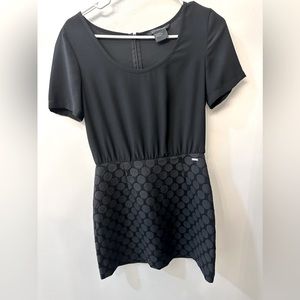 PolkaDot Perfection: Transform Your Style. Versatile Black Armani Exchange Dress